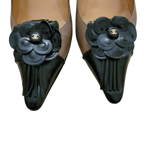 Chanel Vintage CC Camellia Pumps Pointed Toe Brown Black Kitten Heels 6 36.5 - Picture 7 of 14